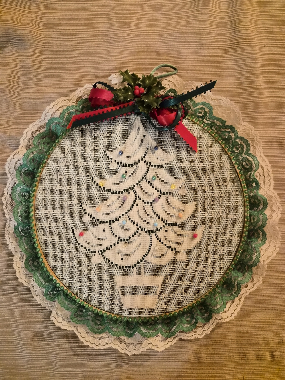 Handmade Lace Christmas Tree Wall Hanging - Green and White